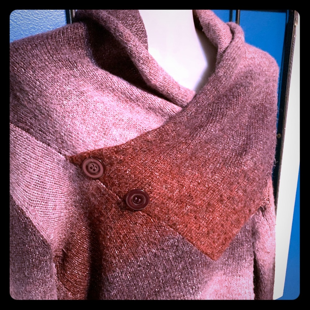 Revolution sweater